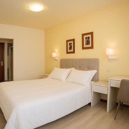 Elara Otel Viveiro Dış mekan fotoğraf